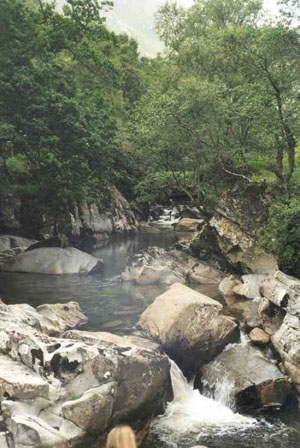 Felsen im River Nevis