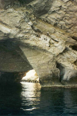 Höhle